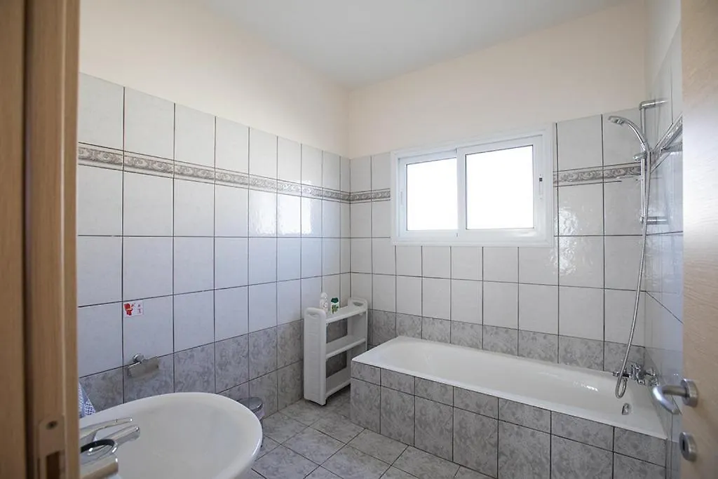 Tranquility 4 Bedroom Villa بروتاراس قبرص