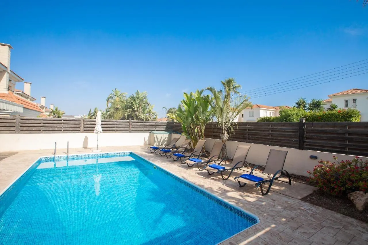 Tranquility 4 Bedroom Villa بروتاراس قبرص
